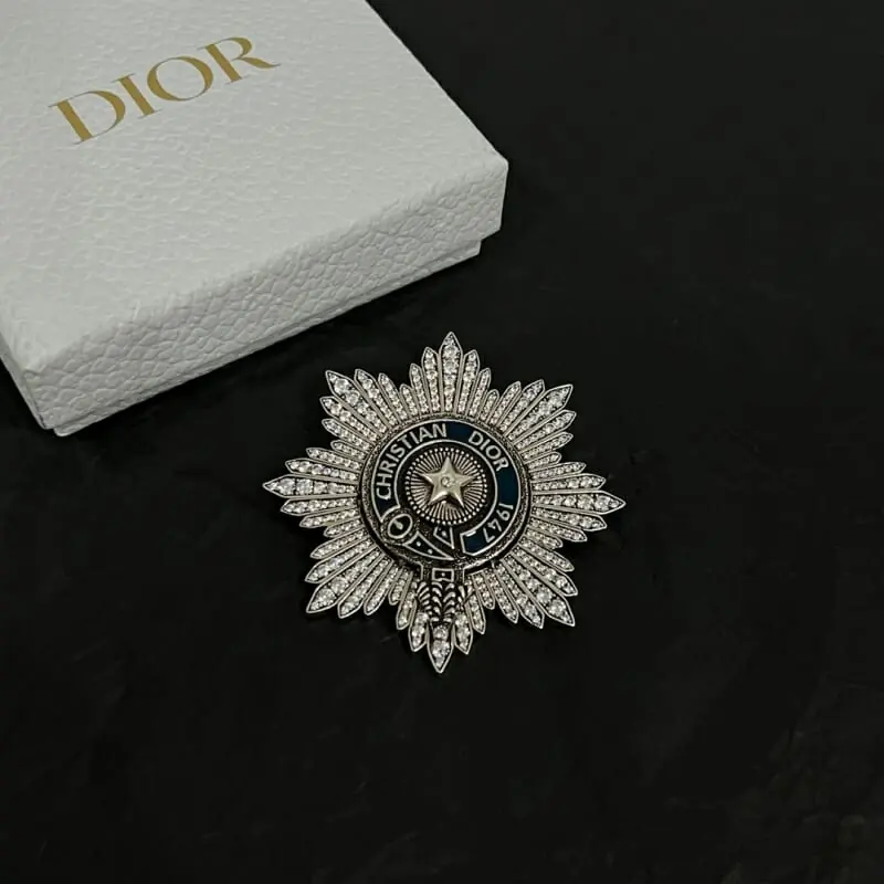 christian dior brooches pour femme s_12156422